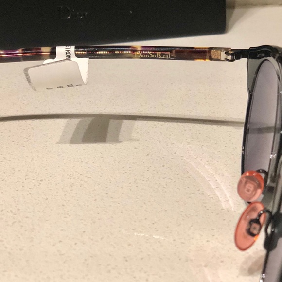 Christian Dior So Real Sunglasses - Picture 5 of 8